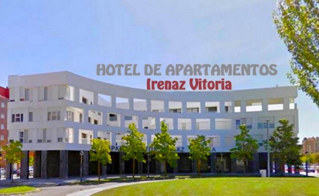 Apartamentos Irenaz Vitoria-Gasteiz Exterior photo